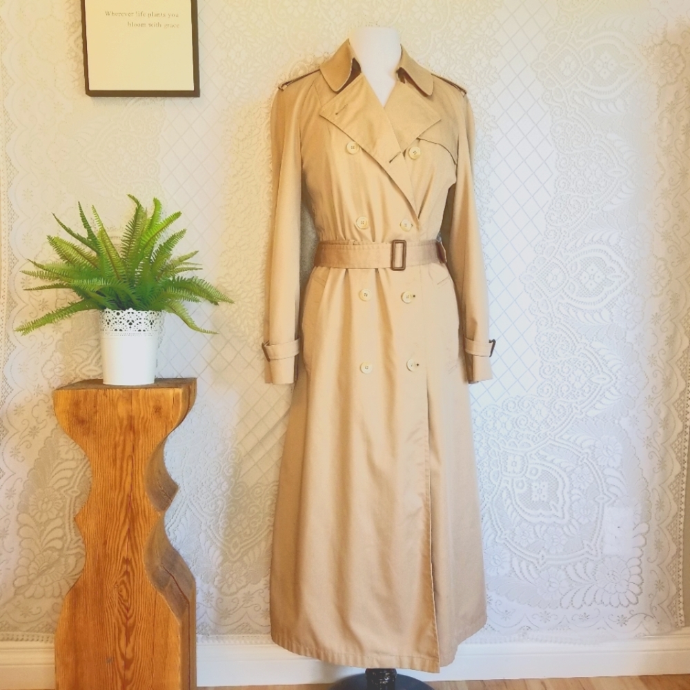 Camel Trenchcoat